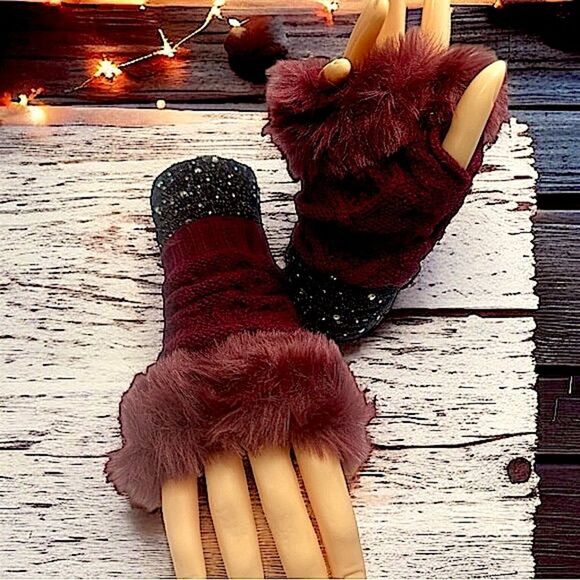 SXY l Custom Set l Elegant Black Arm Sleeves Shimmery & Sheer, Burgundy Gloves - Picture 6 of 9